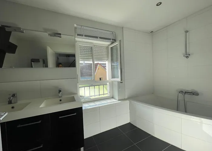 Lägenhet La Belle Escale, Calme, Avec Parking, *